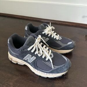 New Balance 2002R sneakers